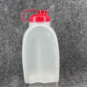 Rubbermaid 2 Qt 64 oz MixerMate Drink Bottle Container Pitcher w Red Flip Lid